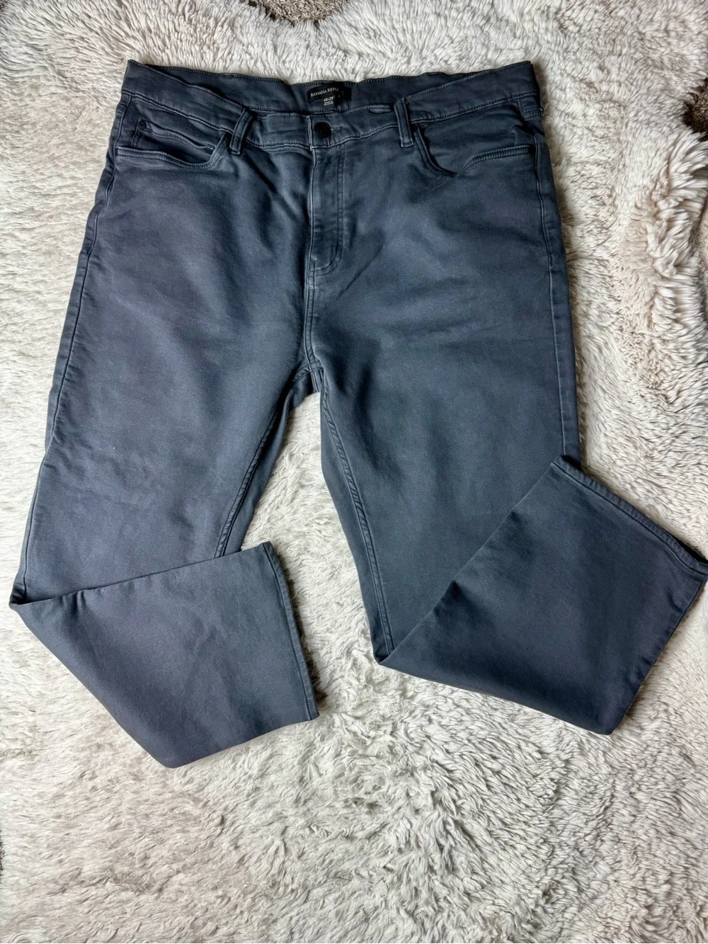 Slim Straight Men's Travelers Pant in Charcoal Gray